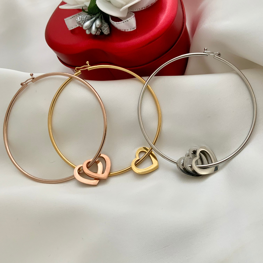 Heart charm Bangle